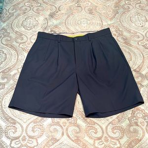 Navy men’s golf shorts